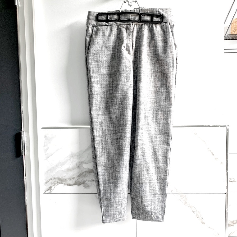 Reitman’s Cropped Length Pant. Fitted Waist. Tweed-Look Fabric. - Picture 2 of 7